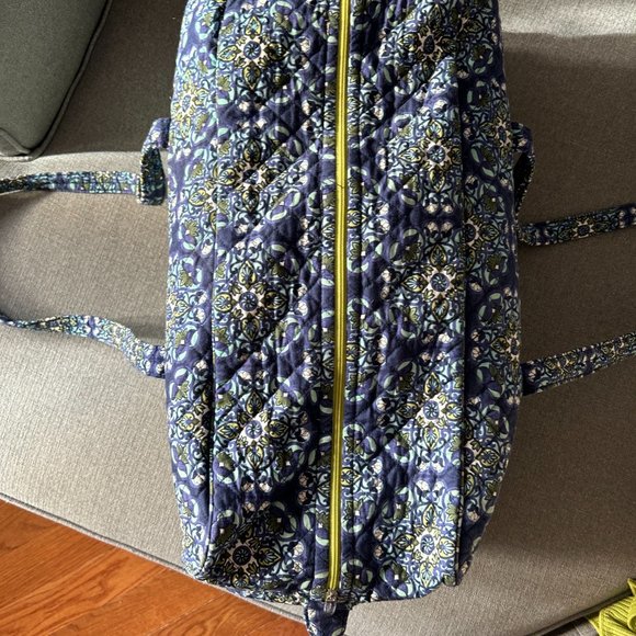 Marie Osmond Travel Bag - Picture 2 of 6